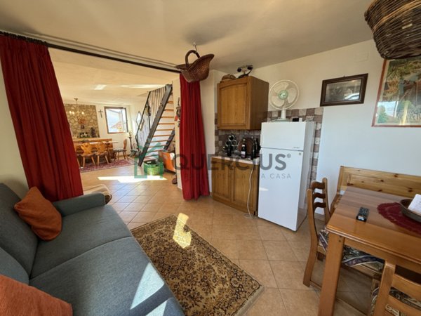 casa indipendente in vendita ad Altissimo in zona Campanella