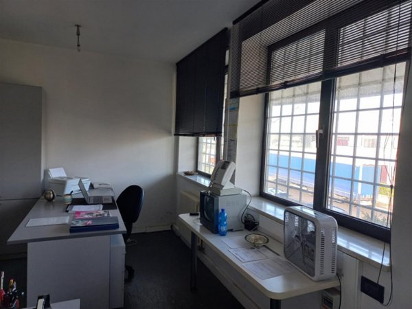 locale di sgombero in vendita ad Arcugnano in zona Sant'Agostino