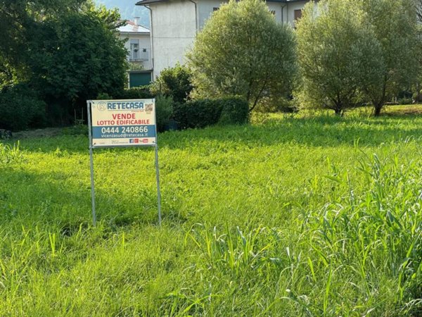 terreno edificabile in vendita ad Arcugnano in zona Pianezze