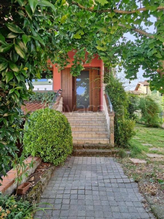 casa indipendente in vendita ad Arcugnano in zona Pianezze