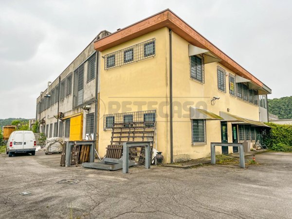 locale commerciale in vendita ad Arcugnano