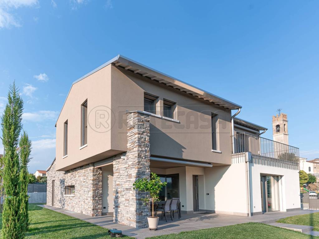 casa indipendente in vendita ad Arcugnano in zona Perarolo