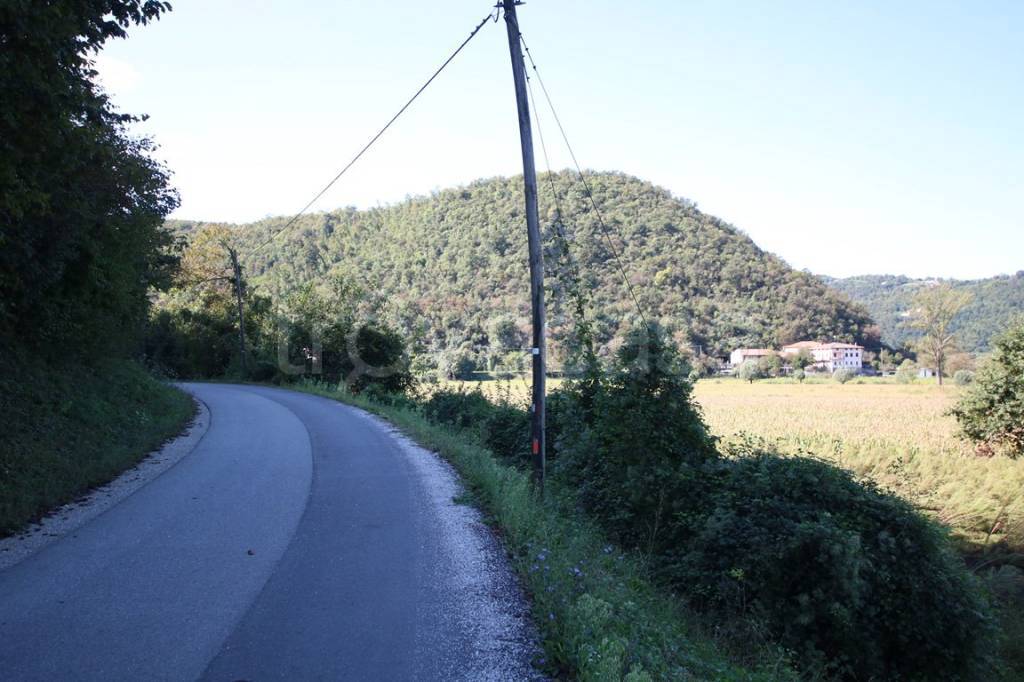 terreno agricolo in vendita ad Arcugnano in zona Fimon