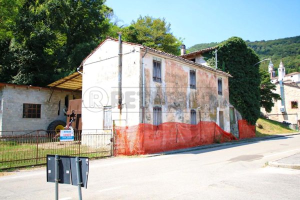casale in vendita ad Arcugnano in zona Fimon