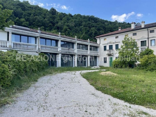 casa indipendente in vendita ad Arcugnano in zona Fimon