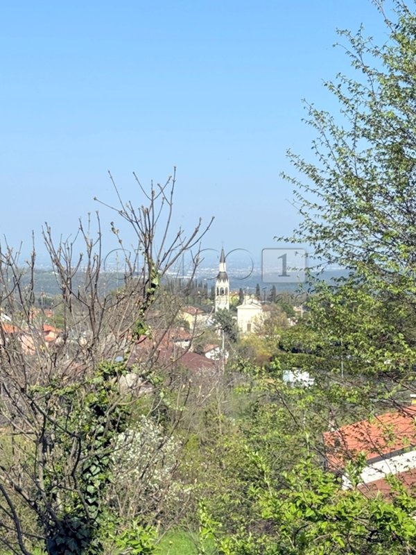 casa indipendente in vendita ad Arcugnano in zona Perarolo