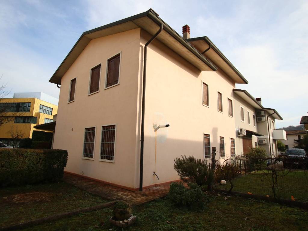 casa indipendente in vendita ad Arcugnano