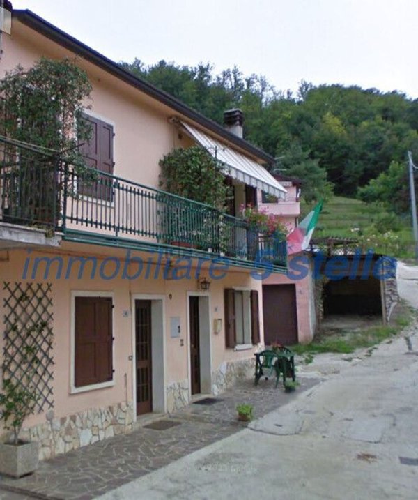 casa indipendente in vendita ad Arcugnano in zona Pianezze