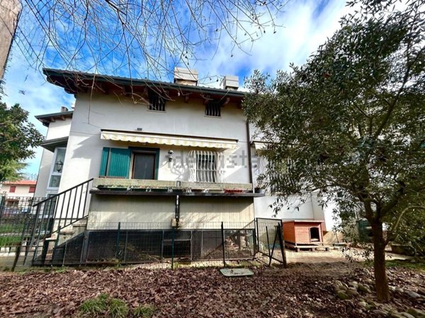 casa indipendente in vendita ad Arcugnano in zona Sant'Agostino