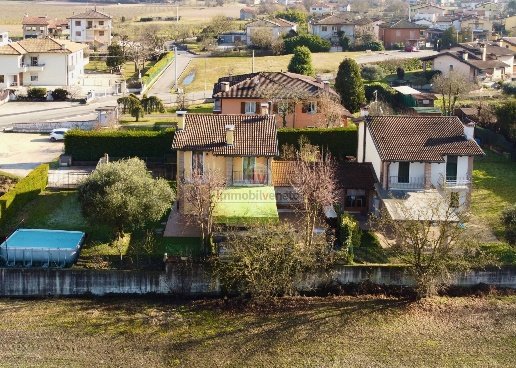 casa indipendente in vendita ad Arcugnano in zona Pianezze