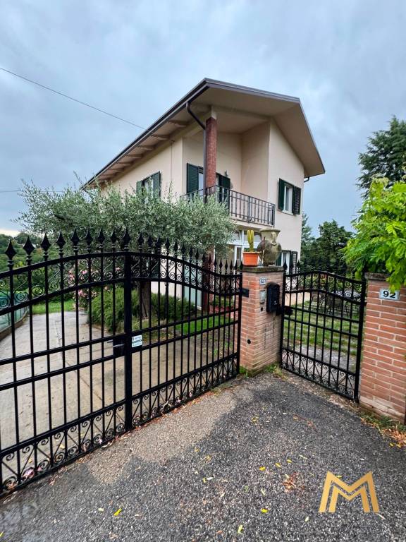 casa indipendente in vendita ad Arcugnano in zona Perarolo