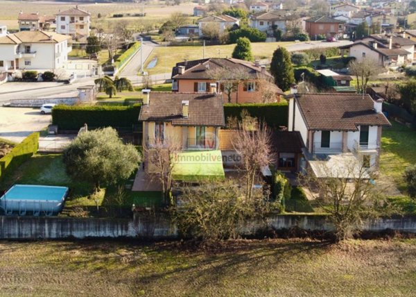 casa indipendente in vendita ad Arcugnano in zona Pianezze