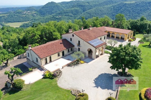 casa indipendente in vendita ad Arcugnano in zona Lapio