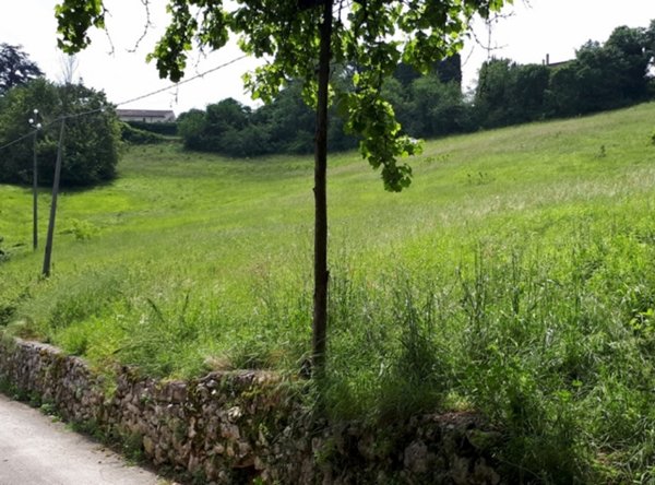 terreno in vendita ad Arcugnano in zona Arcugnano