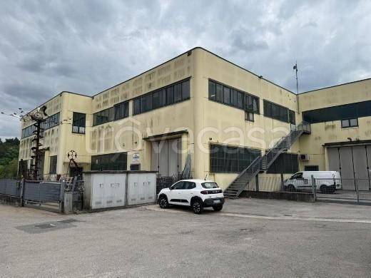 locale commerciale in vendita ad Arcugnano