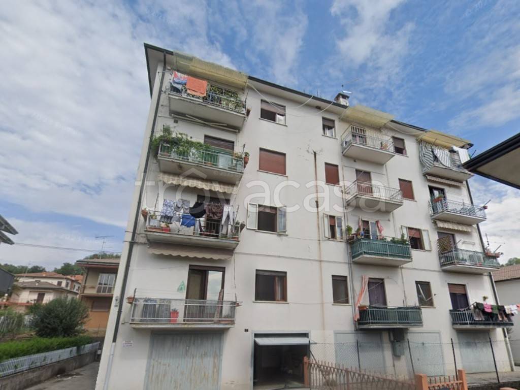 appartamento in vendita ad Arzignano in zona Costo