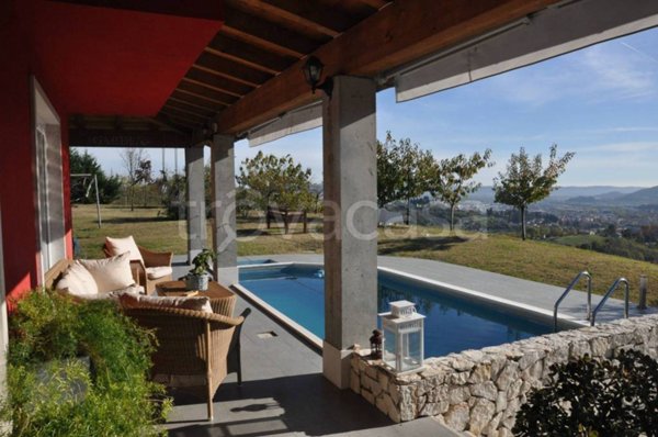 casa indipendente in vendita ad Arzignano in zona Castello