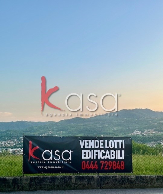 terreno edificabile in vendita ad Arzignano in zona Castello
