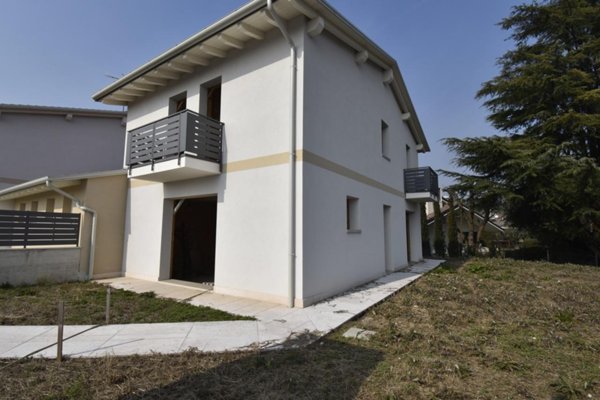 casa indipendente in vendita ad Arzignano