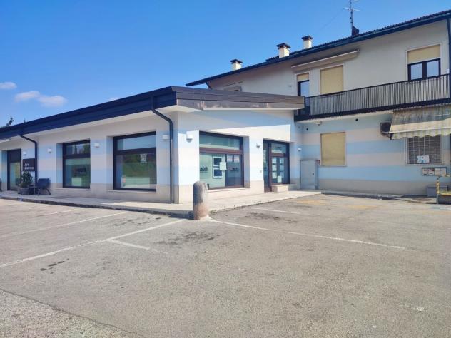 locale commerciale in vendita ad Arzignano in zona San Bortolo