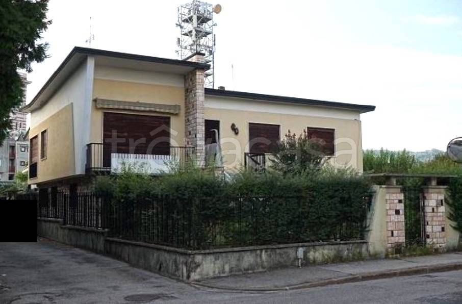 casa indipendente in vendita ad Arzignano