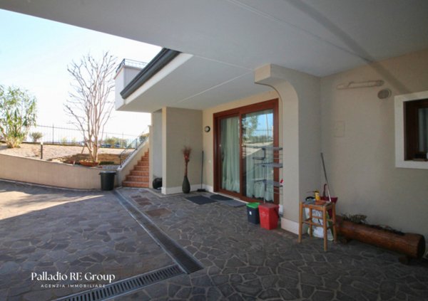 casa indipendente in vendita ad Arzignano in zona Castello