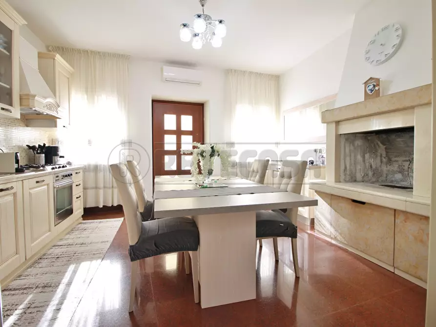 casa indipendente in vendita ad Arzignano in zona Costo