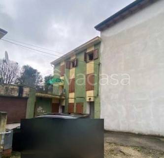 terreno edificabile in vendita ad Arzignano in zona Costo