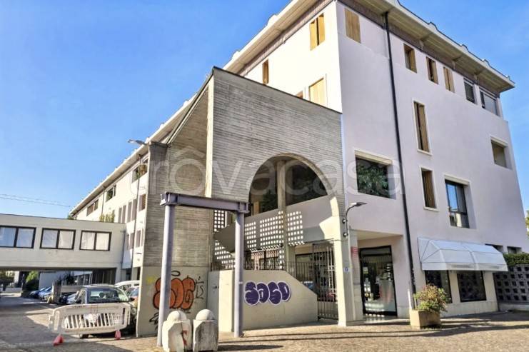 appartamento in vendita ad Arzignano in zona Costo