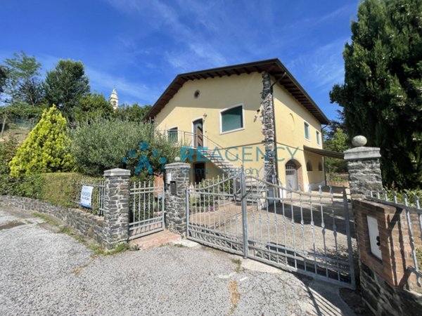 casa indipendente in vendita ad Arzignano in zona Pugnello