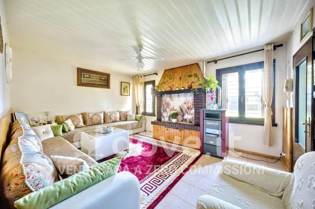casa indipendente in vendita ad Arzignano in zona Tezze