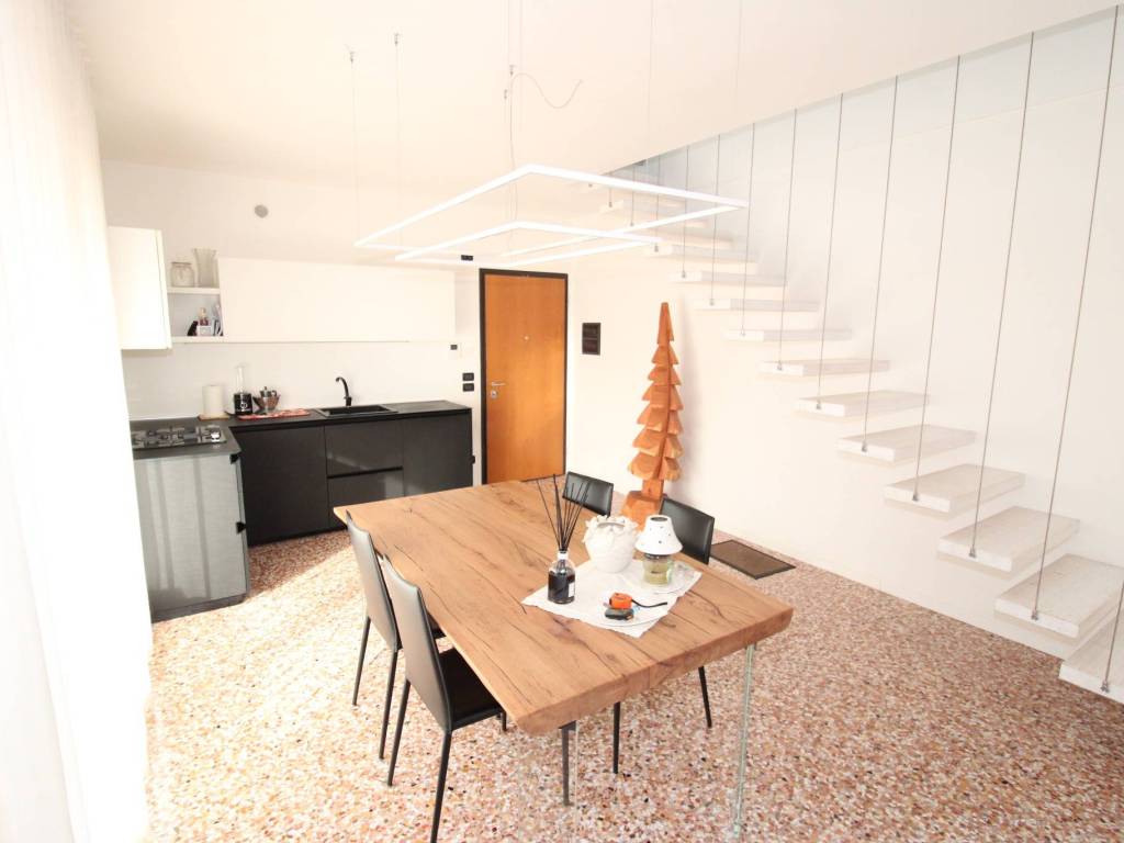 appartamento in vendita ad Arzignano in zona Tezze