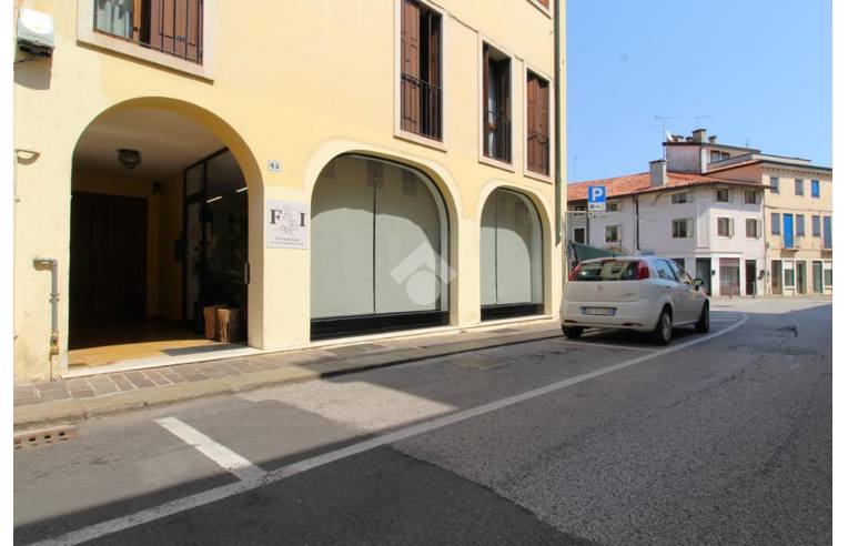 negozio in vendita ad Arzignano