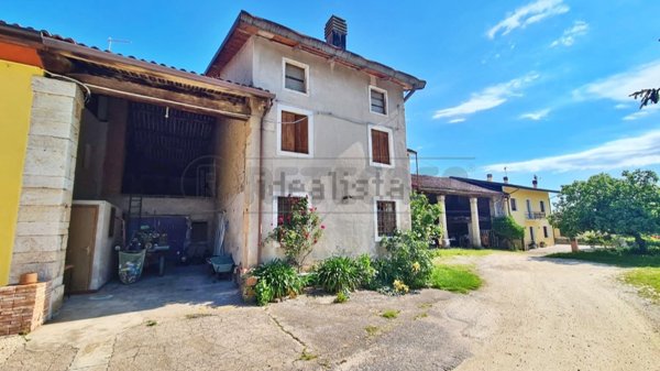 esavano in vendita ad Arzignano in zona Pugnello