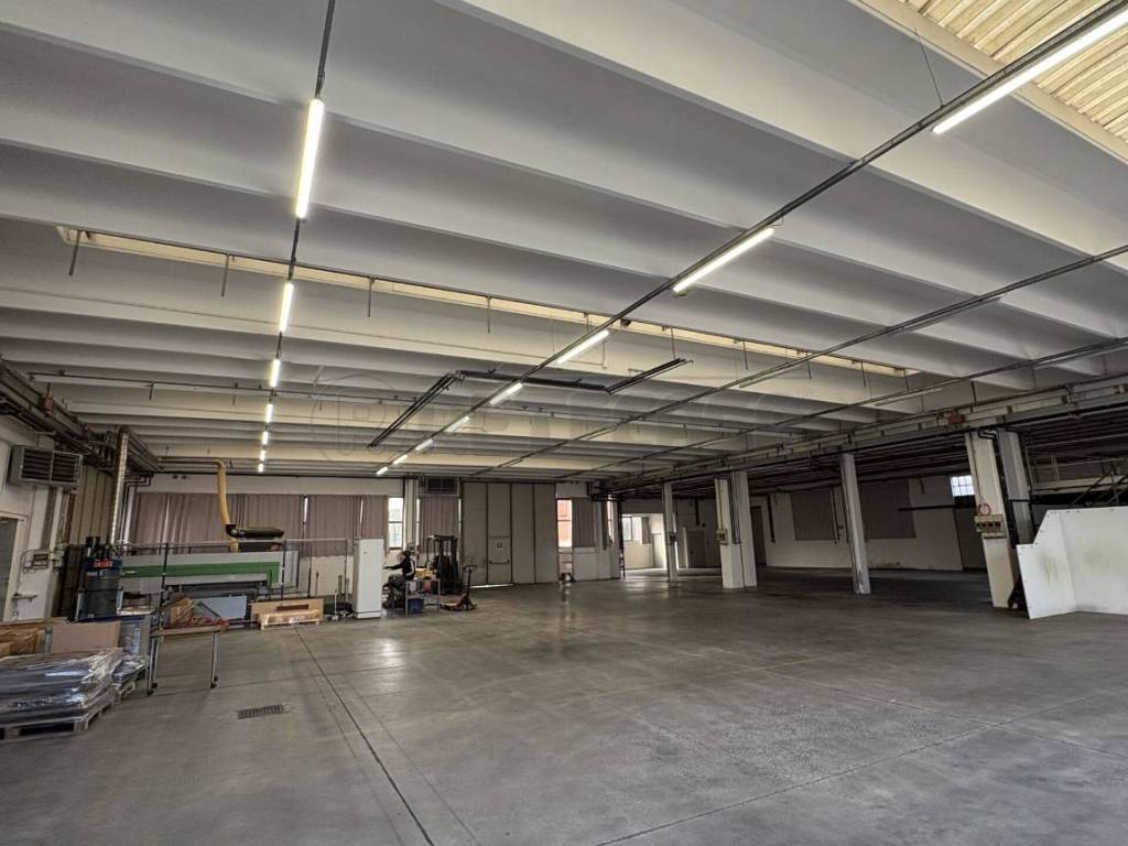 locale commerciale in vendita ad Arzignano