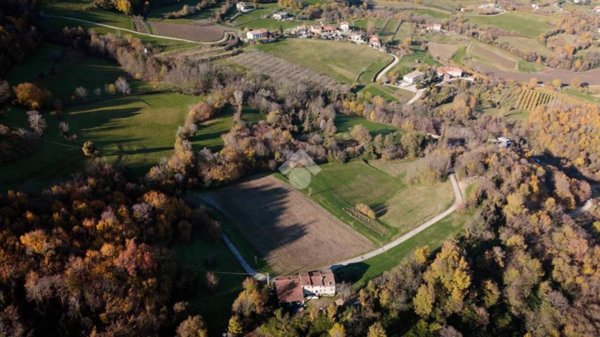 terreno in vendita ad Arzignano in zona San Bortolo