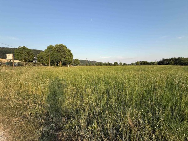 terreno agricolo in vendita ad Arzignano in zona Tezze