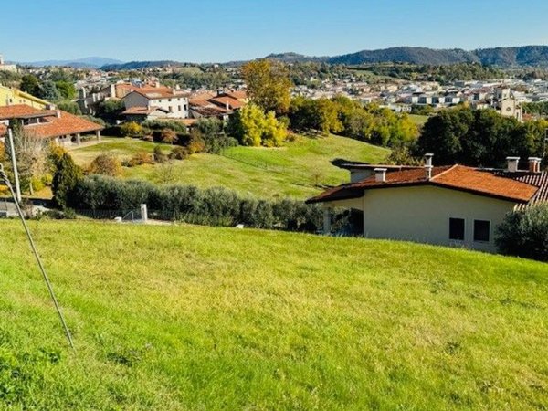 appartamento in vendita ad Arzignano in zona Castello