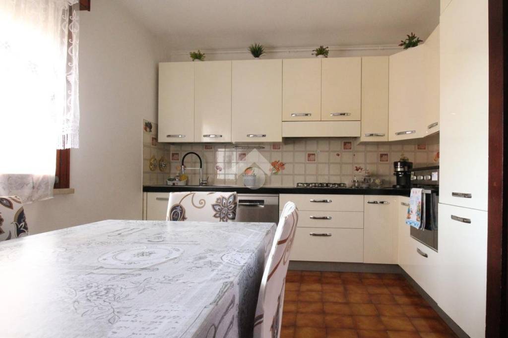 appartamento in vendita ad Arzignano in zona Castello