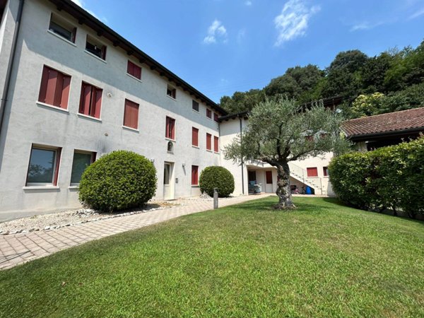 appartamento in vendita ad Arzignano in zona San Bortolo