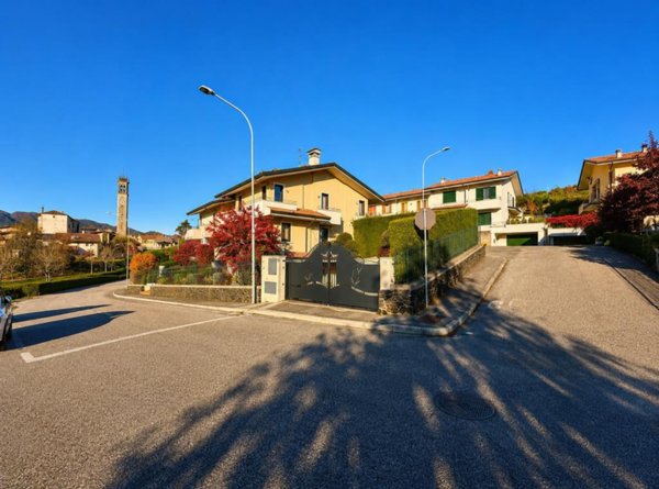 casa indipendente in vendita ad Arzignano in zona Castello