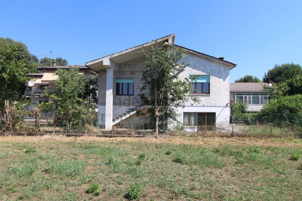 casa indipendente in vendita ad Arzignano in zona Tezze