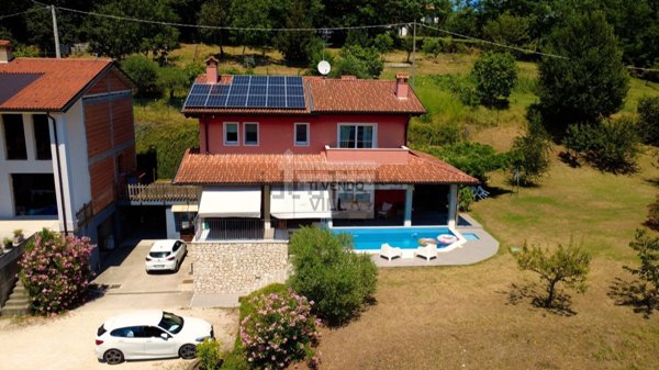 casa indipendente in vendita ad Arzignano in zona Castello