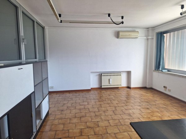 locale di sgombero in vendita ad Arzignano