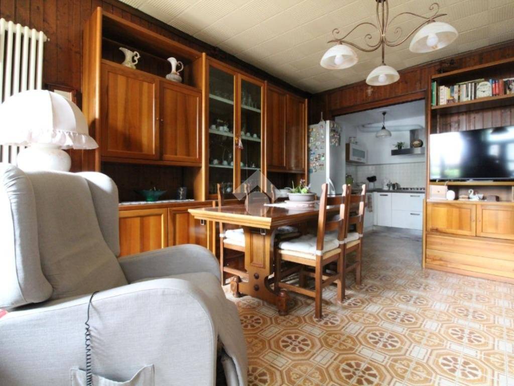 casa indipendente in vendita ad Arzignano in zona Castello