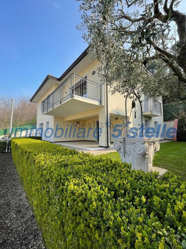casa indipendente in vendita ad Arzignano in zona Castello