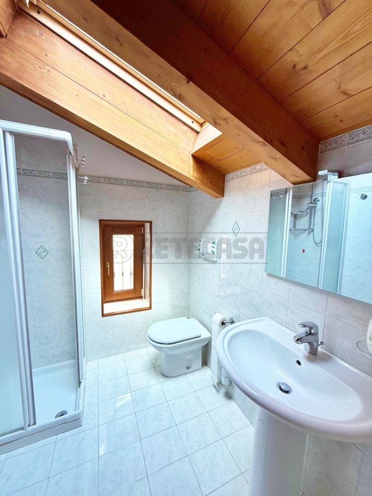 casa indipendente in vendita ad Arzignano in zona Castello