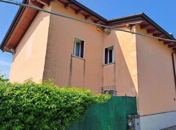 casa indipendente in vendita ad Arzignano in zona Castello