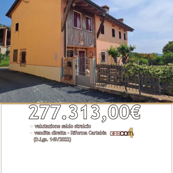 casa indipendente in vendita ad Arzignano in zona Castello