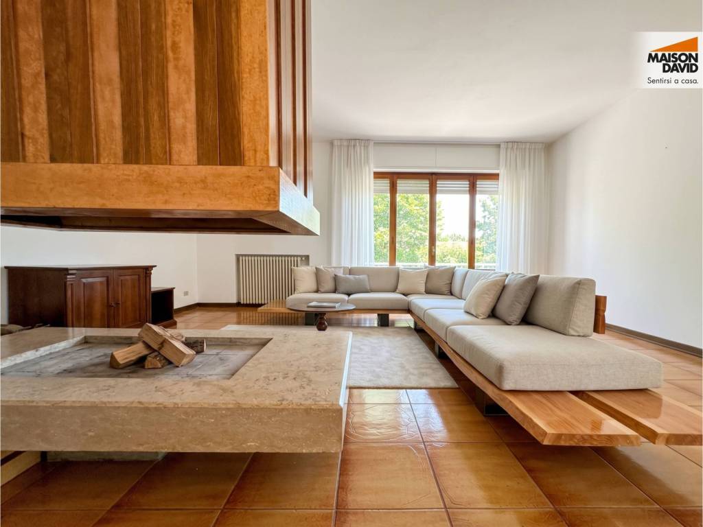 casa indipendente in vendita ad Arzignano in zona Castello